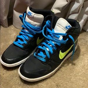 Women’s black Nike’s